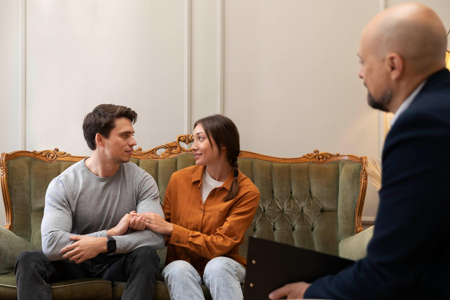 Couples Therapy in Therapy Brampton Comfortable and Secure Environment for Couples Sharing in Therapy Brampton